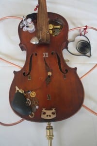 "No Time For Violins (Violence)," created by Suzan Brawlyn. Photo by Greta Mart.