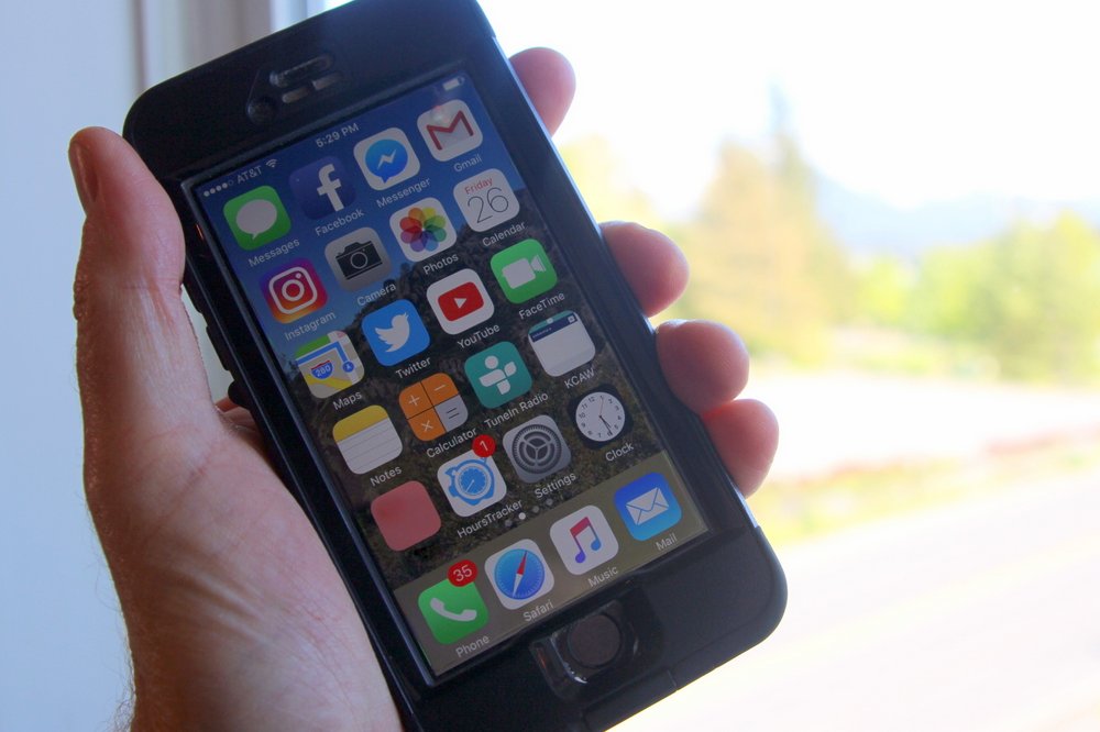 Social policy, subsidies keep phones ringing in Alaska - KCAW